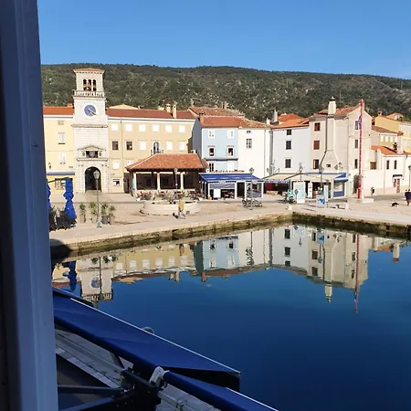 Πανσιόν Cs Cres